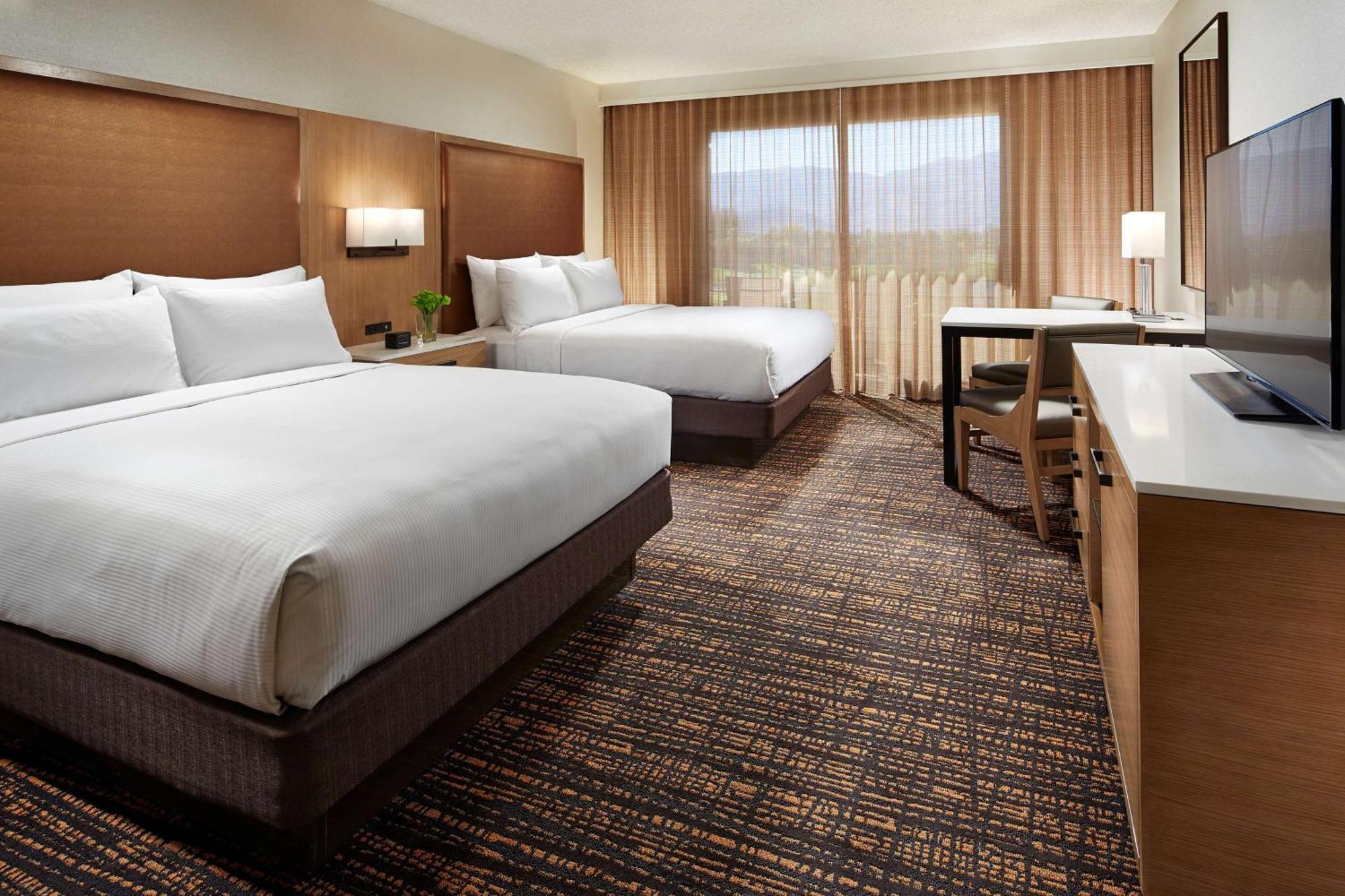Queen Room with Two Queen Beds and Tub - Mobility and Hearing Access,1547240260:JPEG